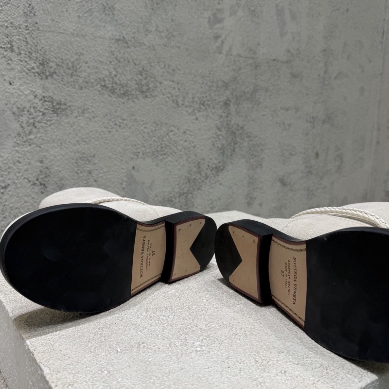 b0tt*ga Ven*ta boots